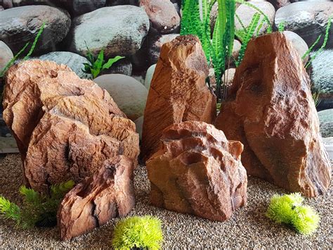 are fake rocks good for aquariums
